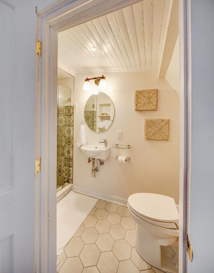 Fairytale Loft Suite 1 Bed, 1 Bath Luxury Apartment In Downtown Belmont شارلوتسفيل، فيرجينيا المظهر الخارجي الصورة
